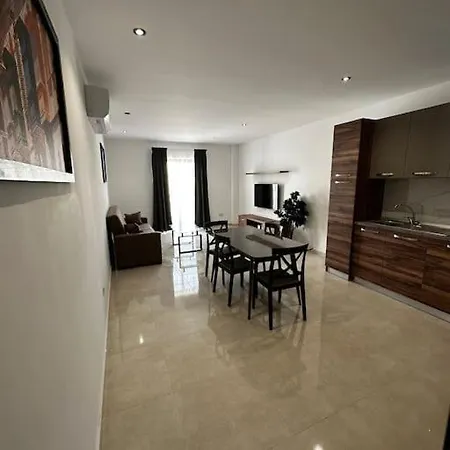 Apartament Bright 1 Bedroom In Noah Apartments,